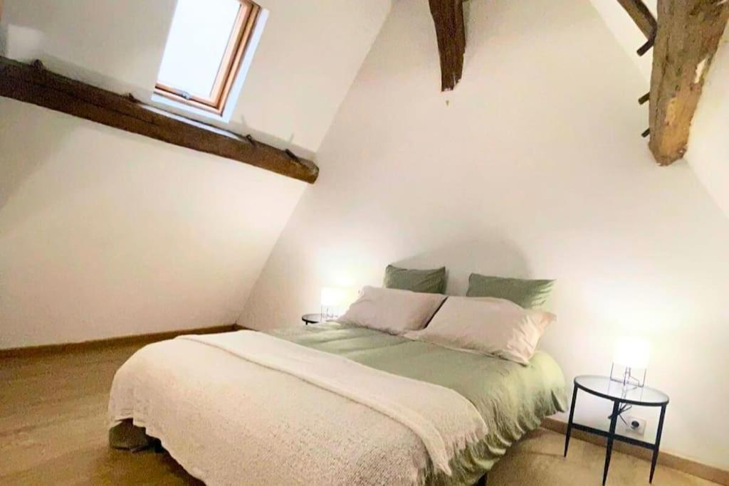 Atypique - Centre Historique - Appartement 2 Chambres Μπουρζ Εξωτερικό φωτογραφία