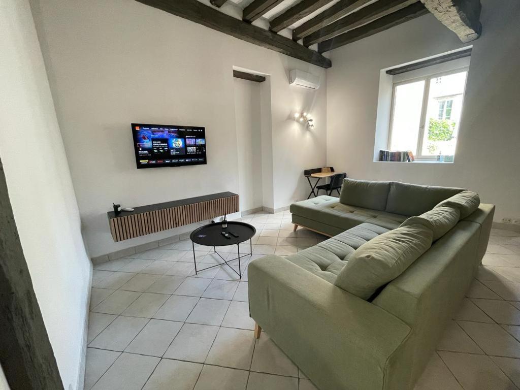 Atypique - Centre Historique - Appartement 2 Chambres Μπουρζ Εξωτερικό φωτογραφία