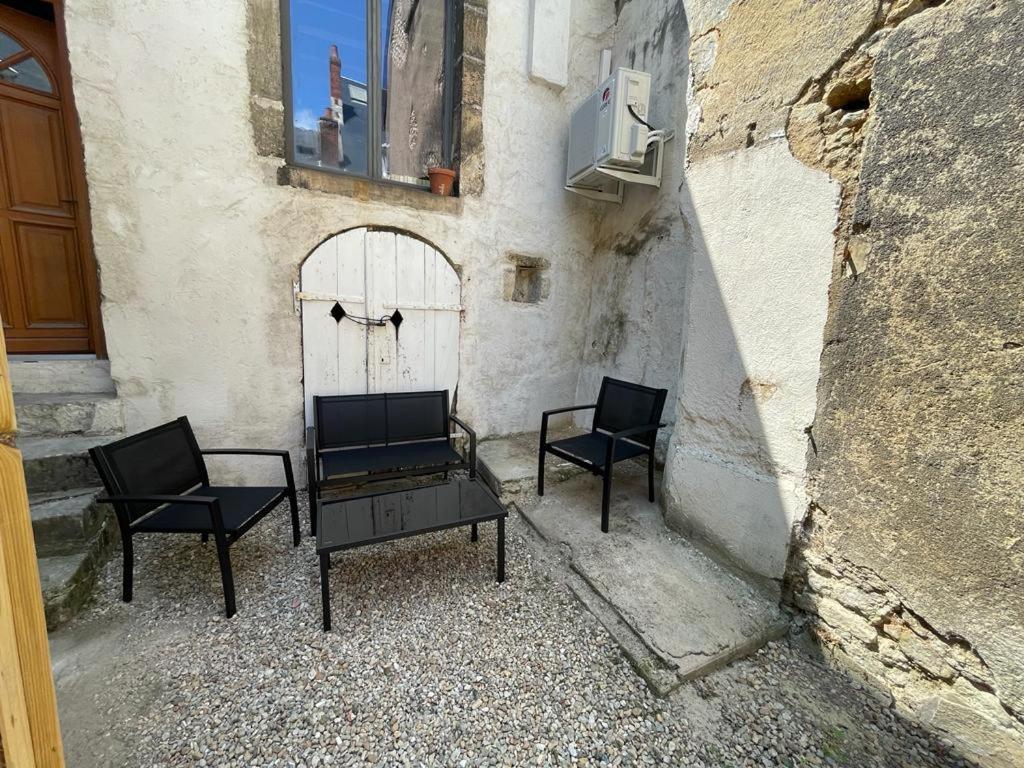 Atypique - Centre Historique - Appartement 2 Chambres Μπουρζ Εξωτερικό φωτογραφία
